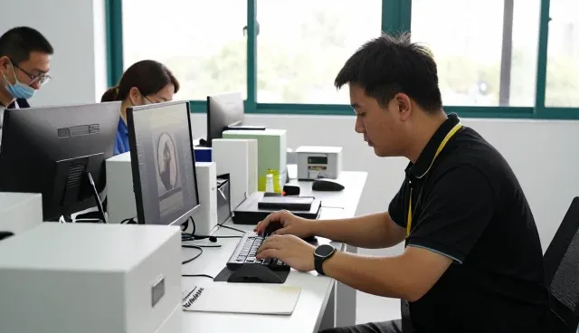 深圳市广华瑞科贸易有限公司满足不同旺季备货下的商品批发零售需求